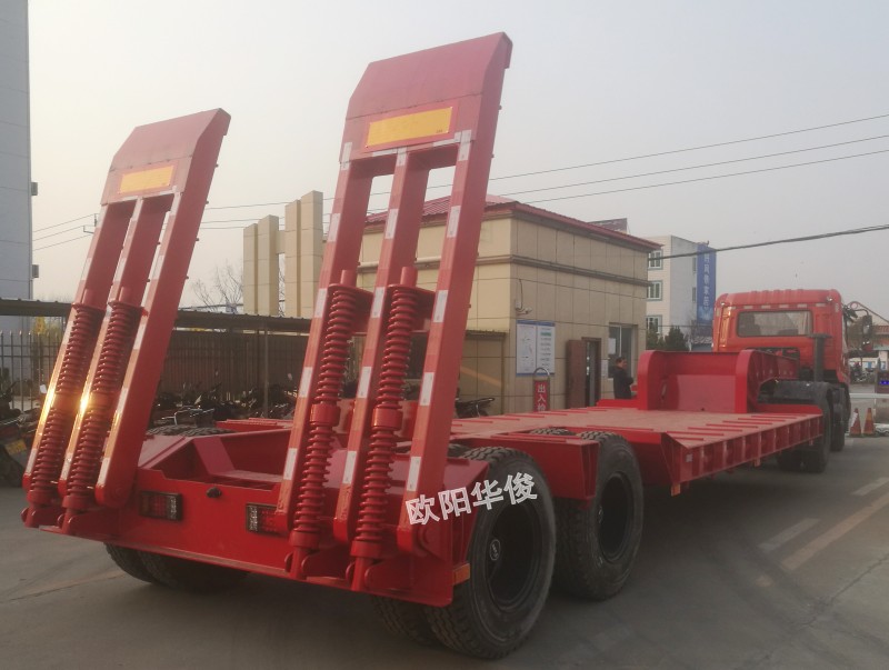 11米2橋鉤機(jī)板運(yùn)輸平板半掛車(chē)